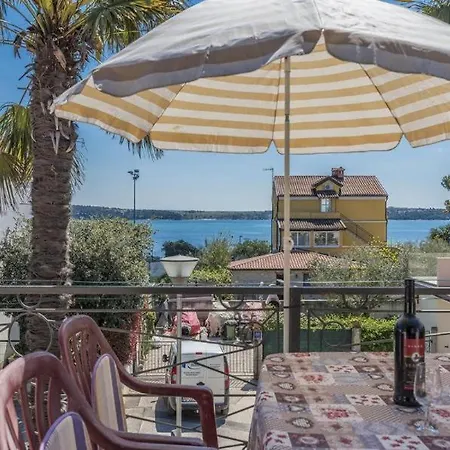 Zak Πανσιόν Novigrad Istria